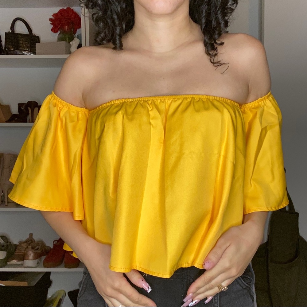 Off shoulder flowy top